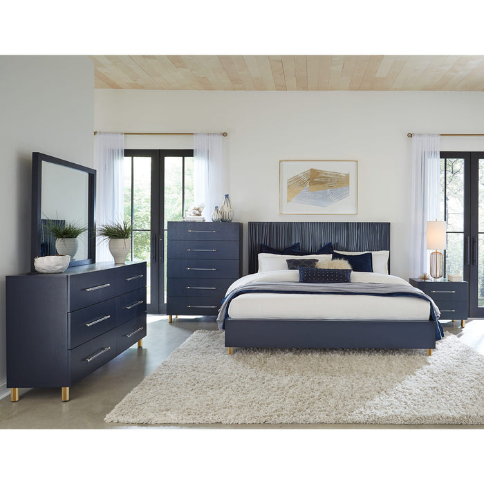 Modus Argento Wave-Patterned Bed in Navy Blue and Burnished Brass Image 2